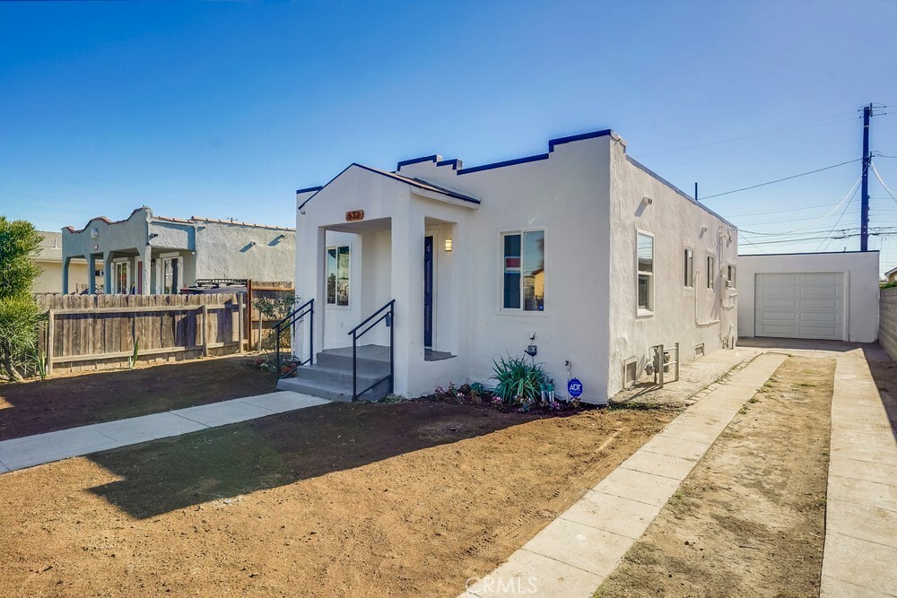 Property Photo:  632 E 95th Street  CA 90002 