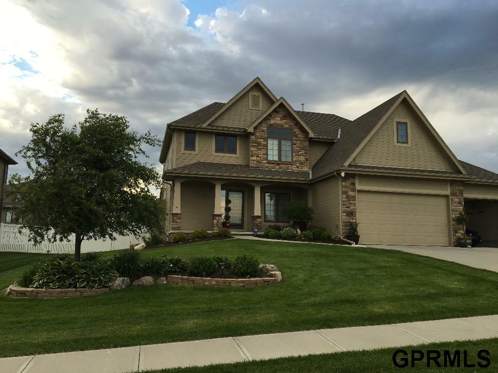 12518 S 77th Street  Papillion NE 68046 photo