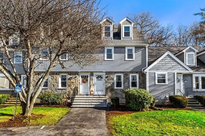 Property Photo:  33 Merrimack Meadows Ln 33  MA 01876 