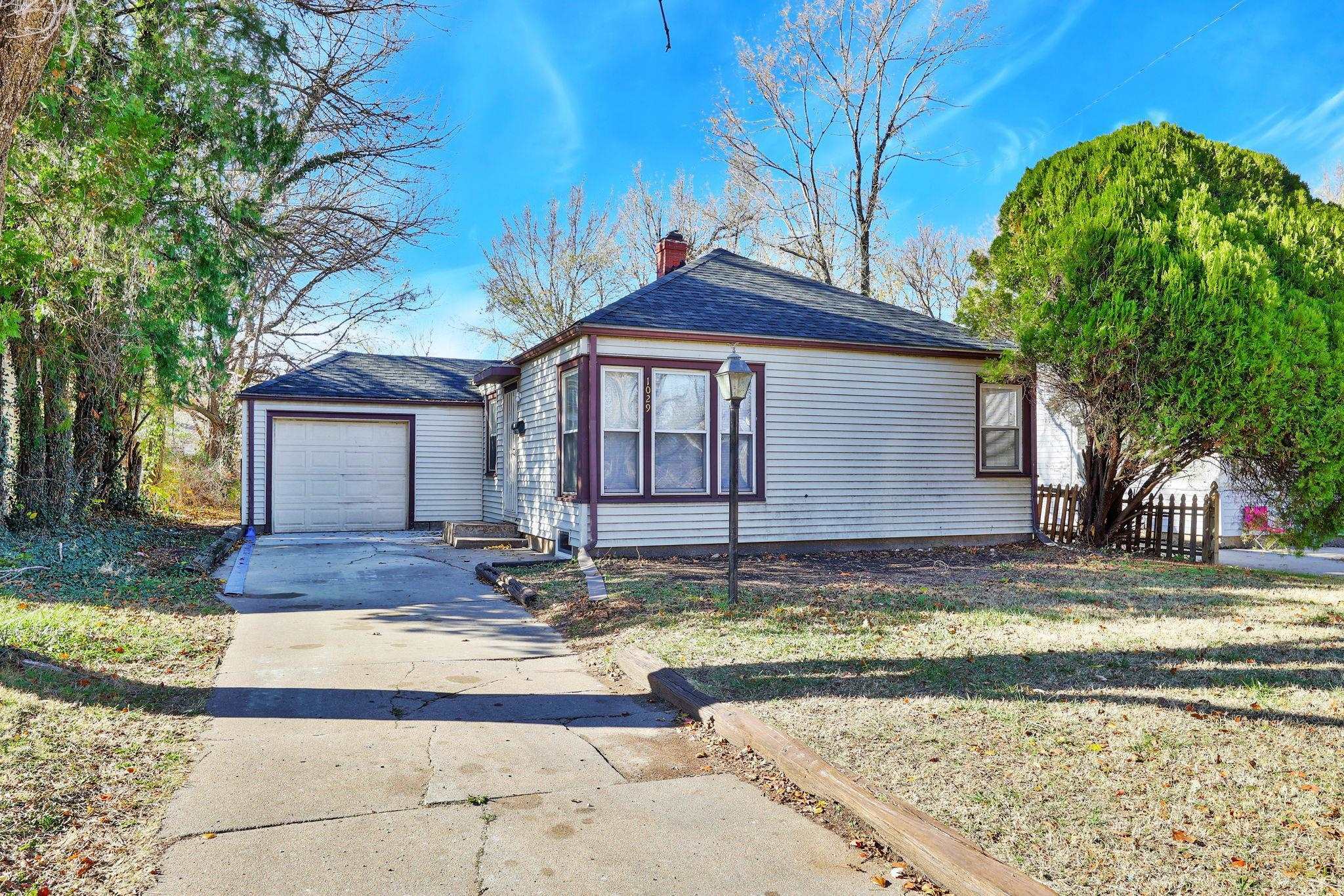 Property Photo:  1029 N Terrace  KS 67208 