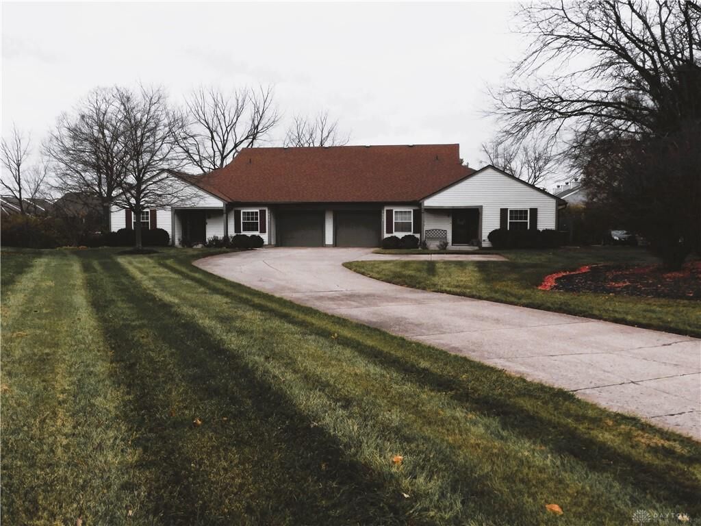 Property Photo: 7633 Brams Hill Drive OH 45459