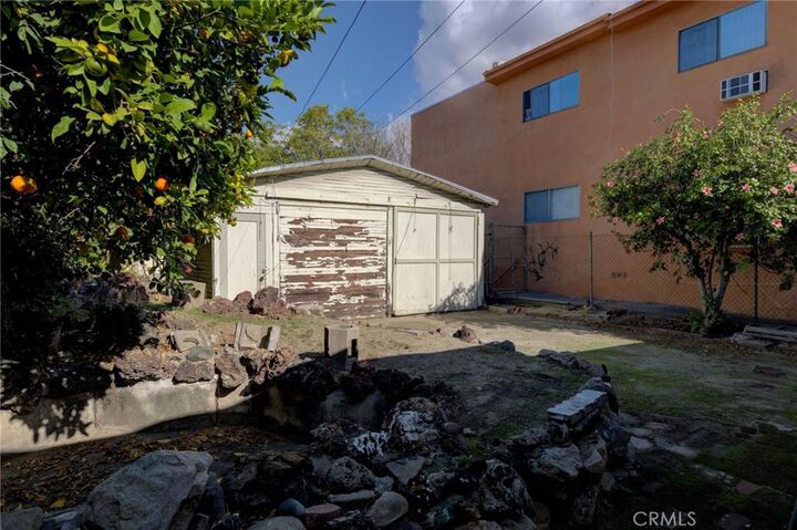 Property Photo: 811 E. Maple CA 91205