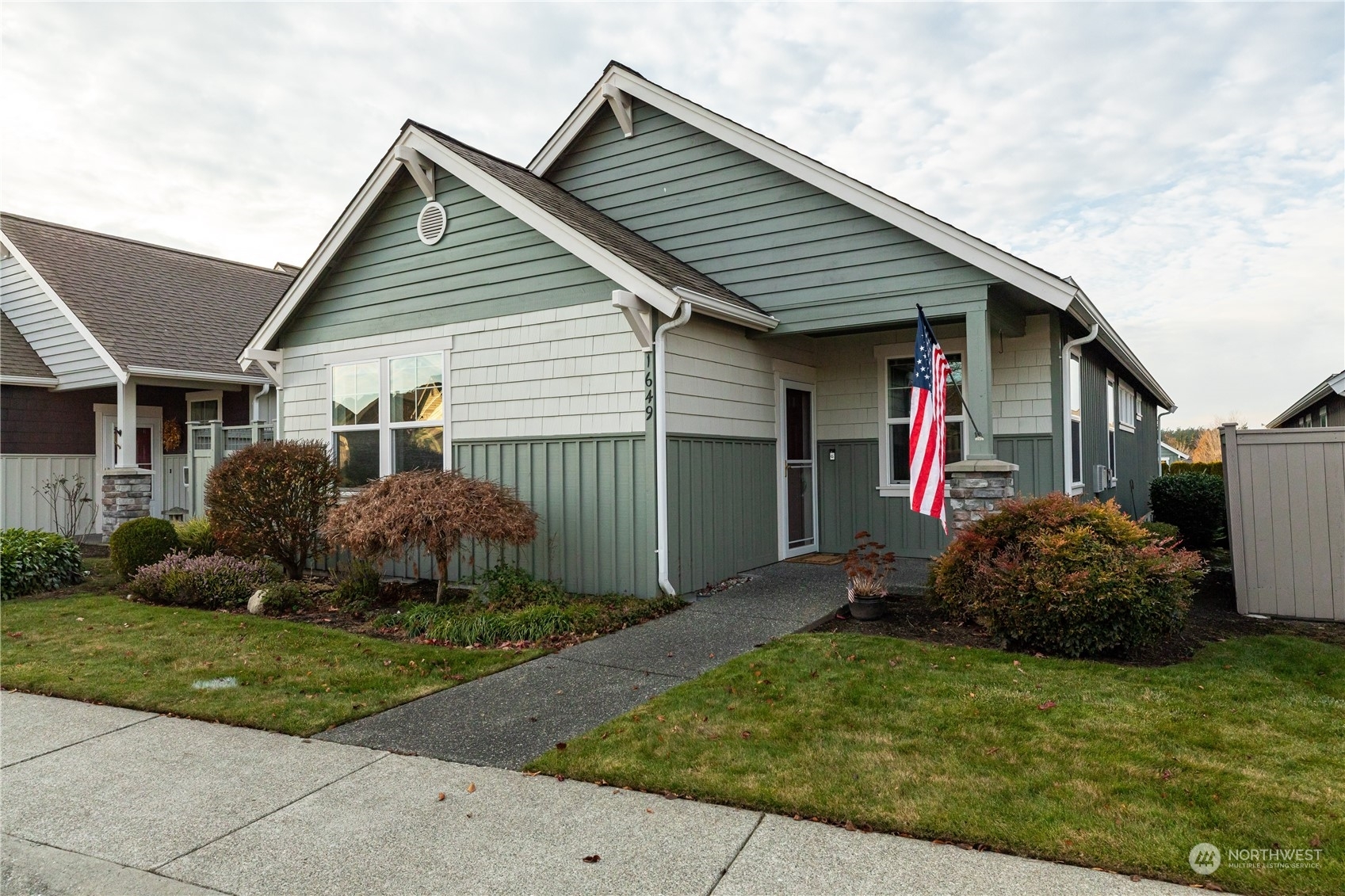 Property Photo: 1649 SW Vanguard Street WA 98277