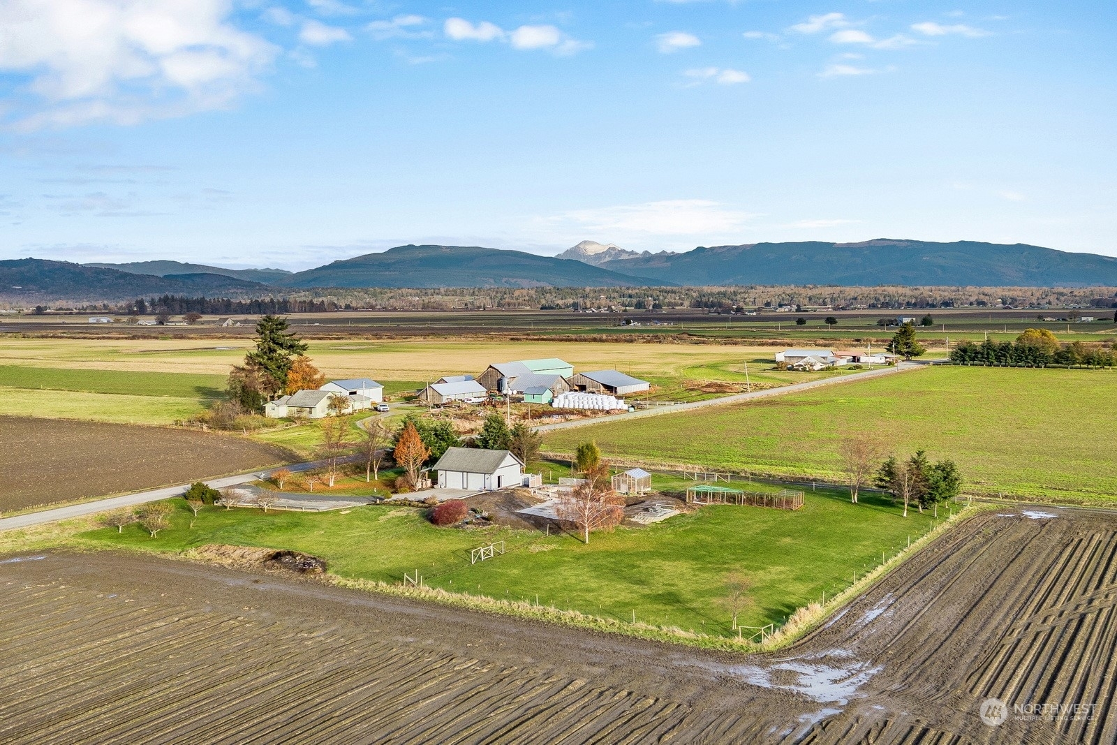 Property Photo:  13470 Sullivan Road  WA 98232 