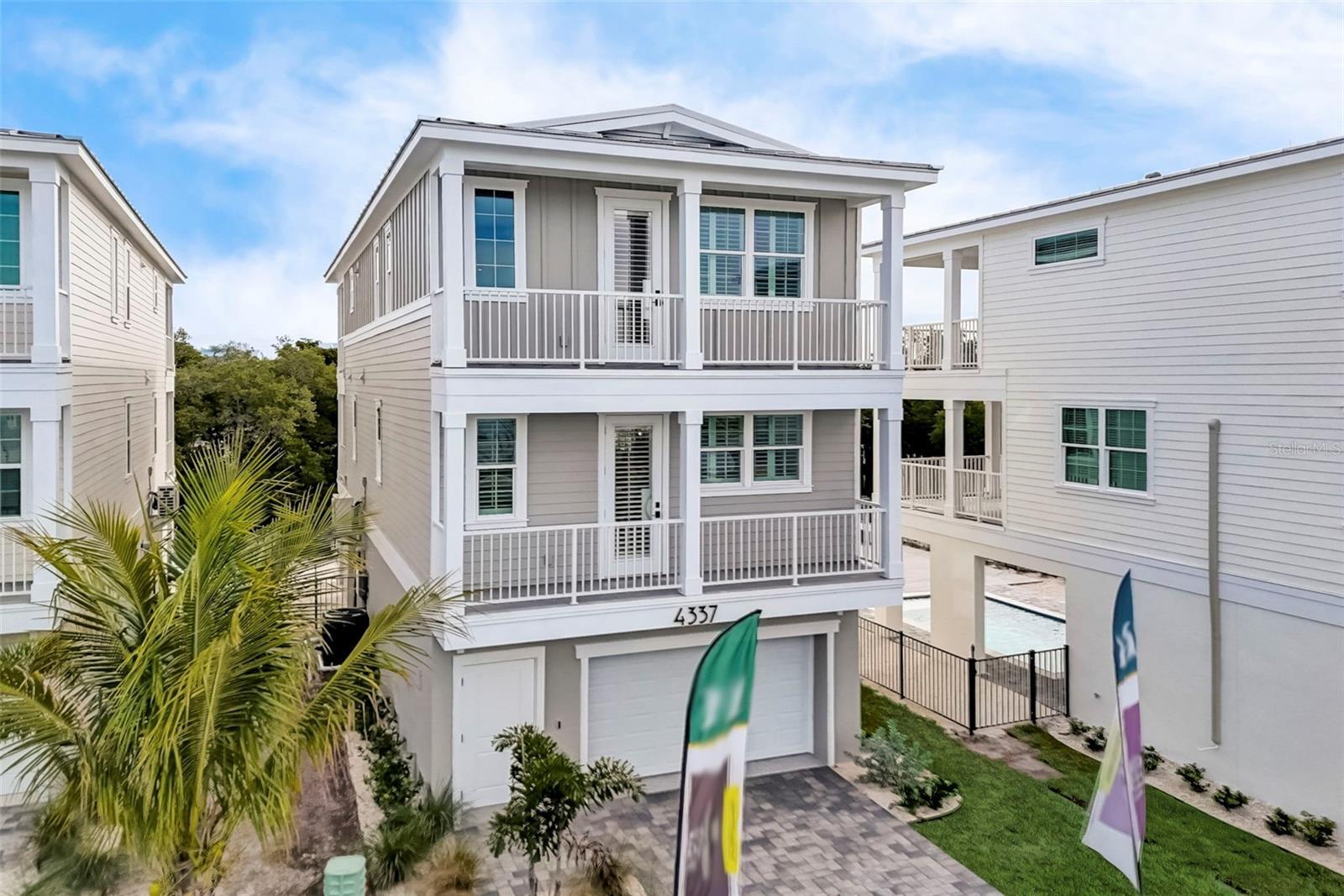 Property Photo: 4337 Marina View Way FL 34215