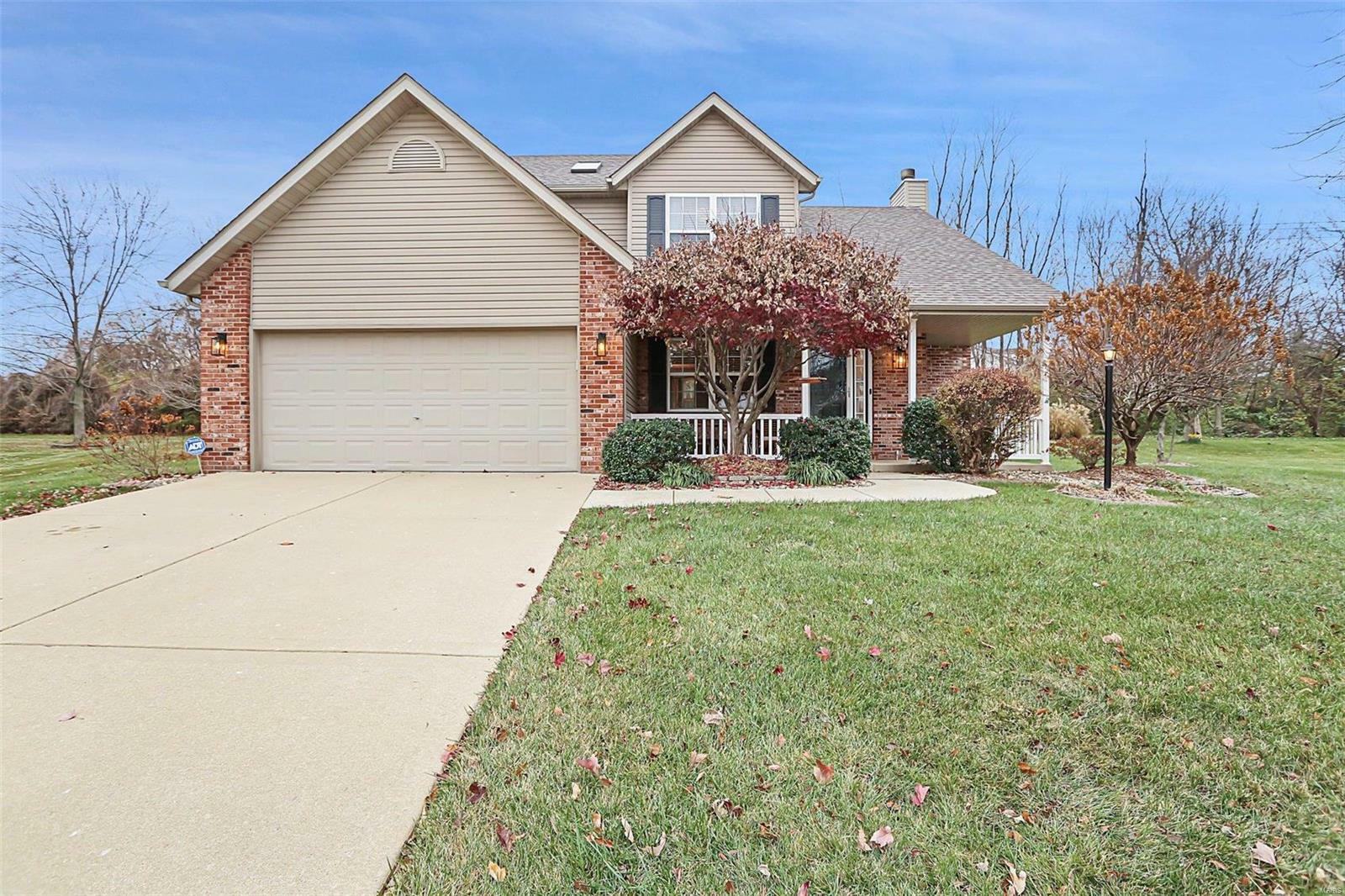 Property Photo:  2807 Hunters Crossing Drive  IL 62025 