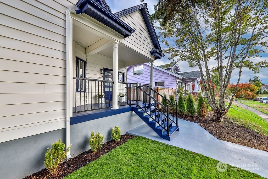 Property Photo:  1620 S Sheridan Avenue  WA 98405 