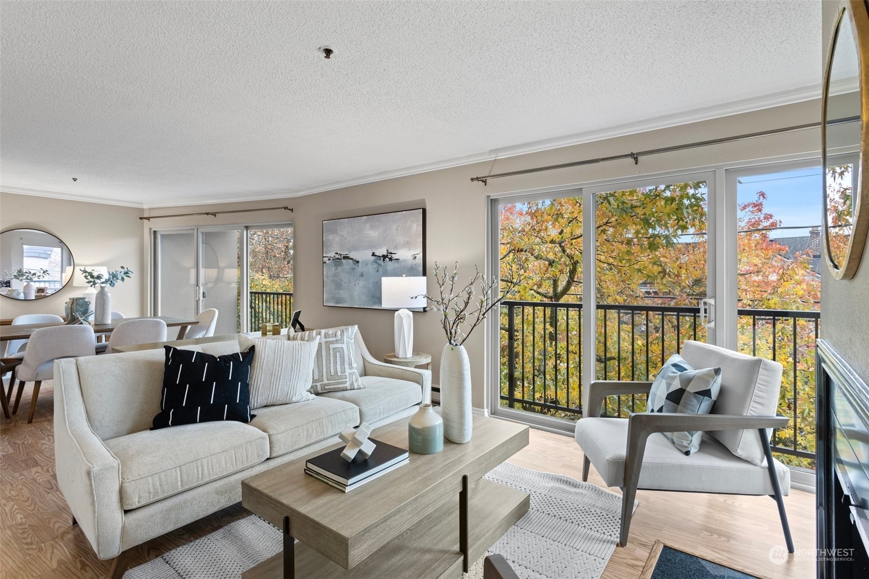Property Photo: 511 E Roy Street 210 WA 98102