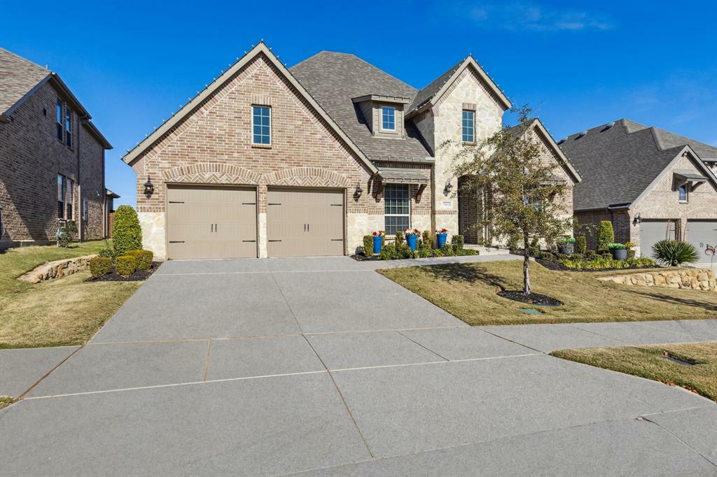 Property Photo:  9805 Forester Trail  TX 75068 