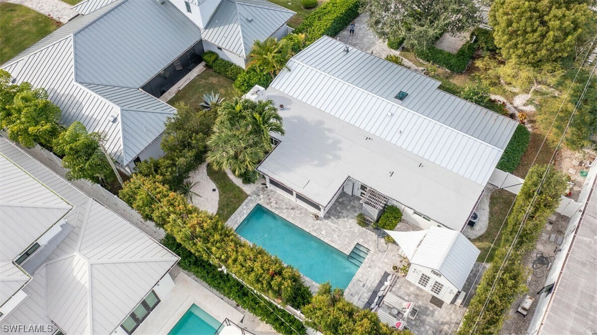 Property Photo: 540 7th Street N FL 34102