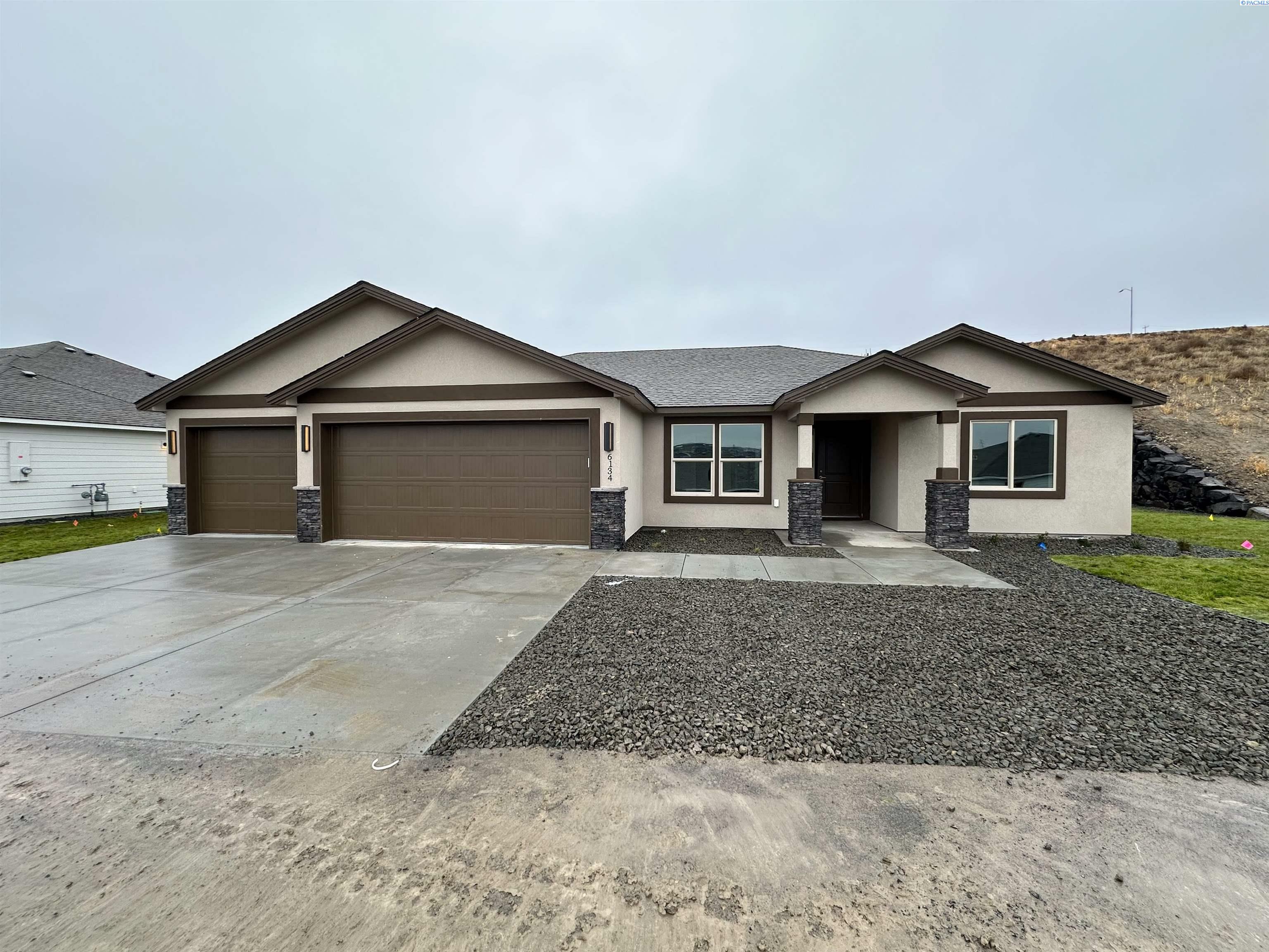 Property Photo:  6134 W 30th Pl  WA 99338 