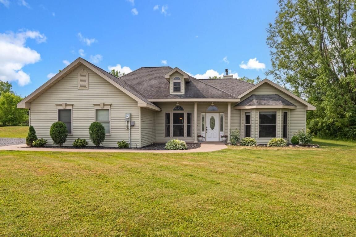 Property Photo:  35 Algerine Road  NY  