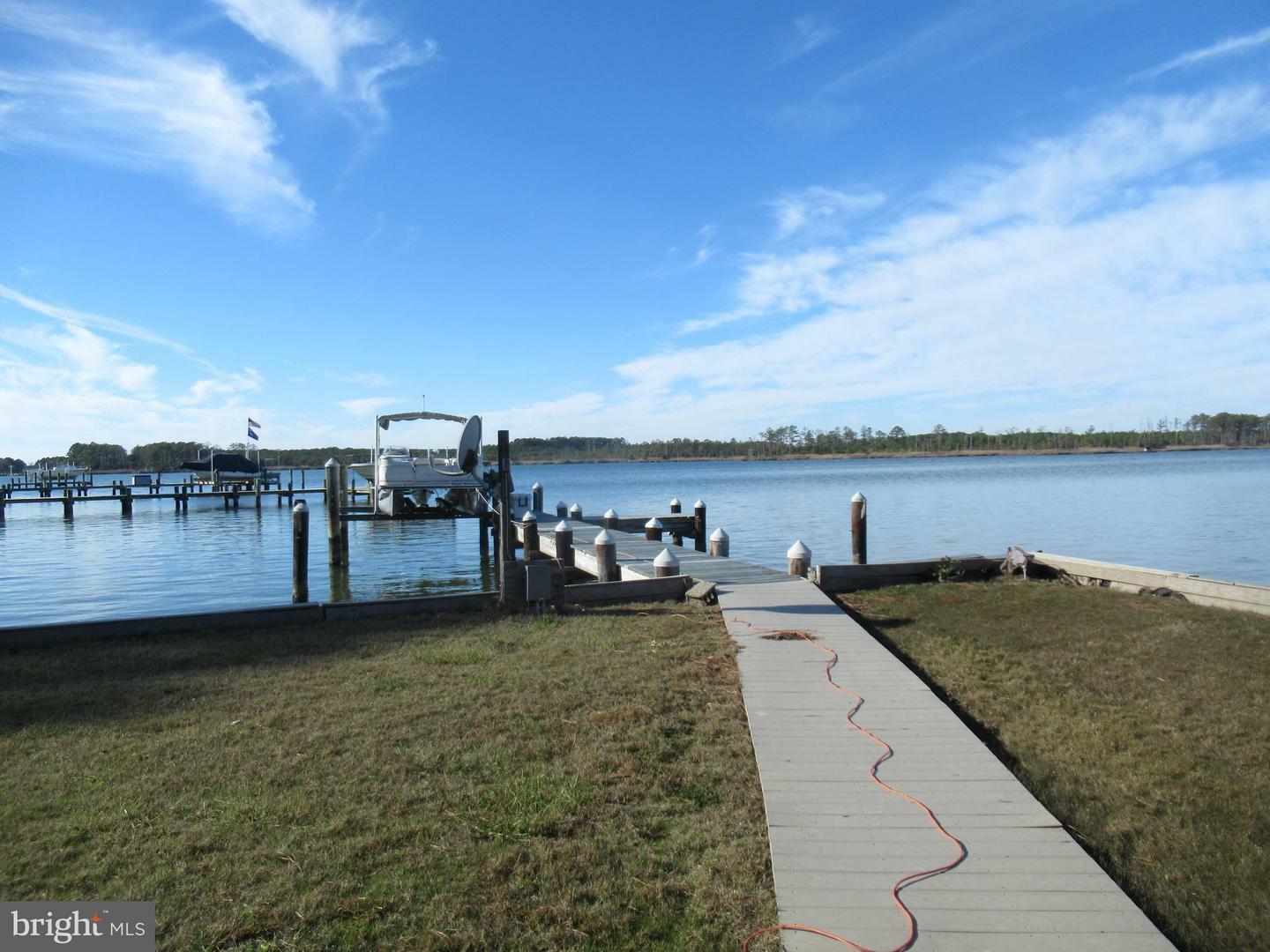 Property Photo:  810 Seabreeze Road  MD 21613 