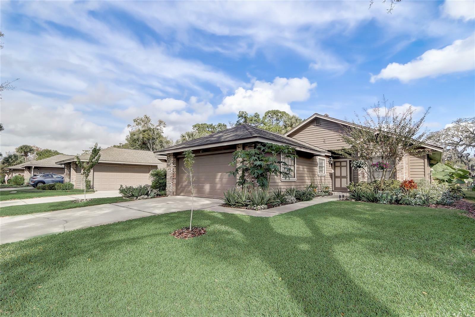 Property Photo: 267 W Sabal Palm Place FL 32779