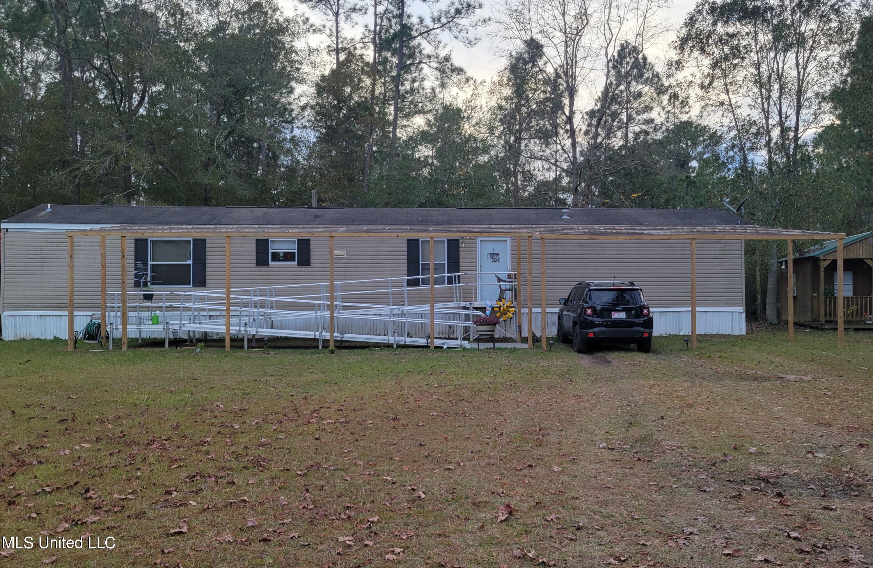 Property Photo: 12112 Meadowglen Road MS 39565