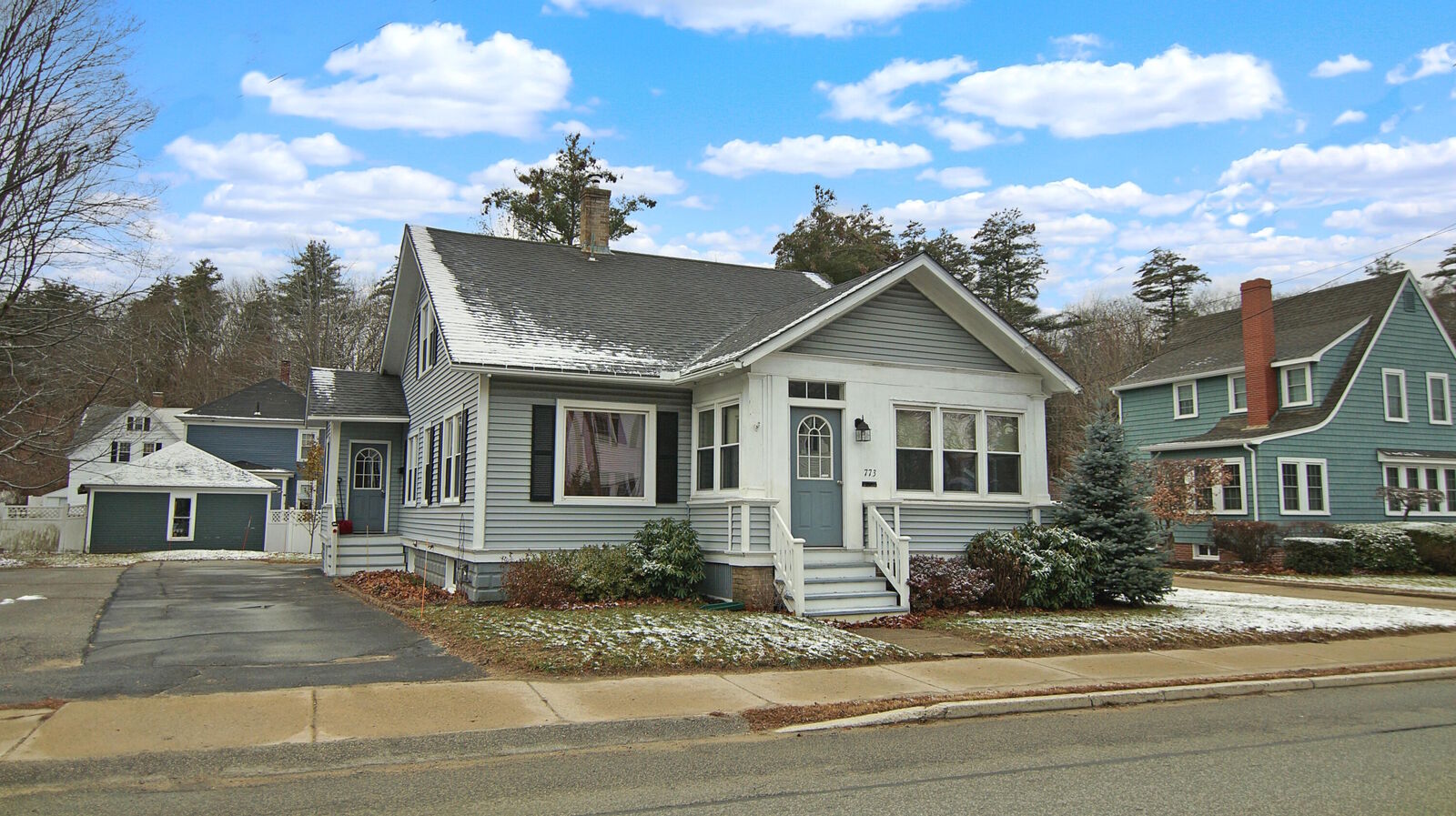 Property Photo: 773 Main Street ME 04073