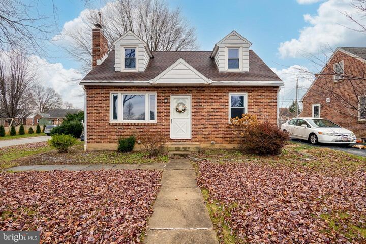 301 Greystone Road  York PA 17402 photo