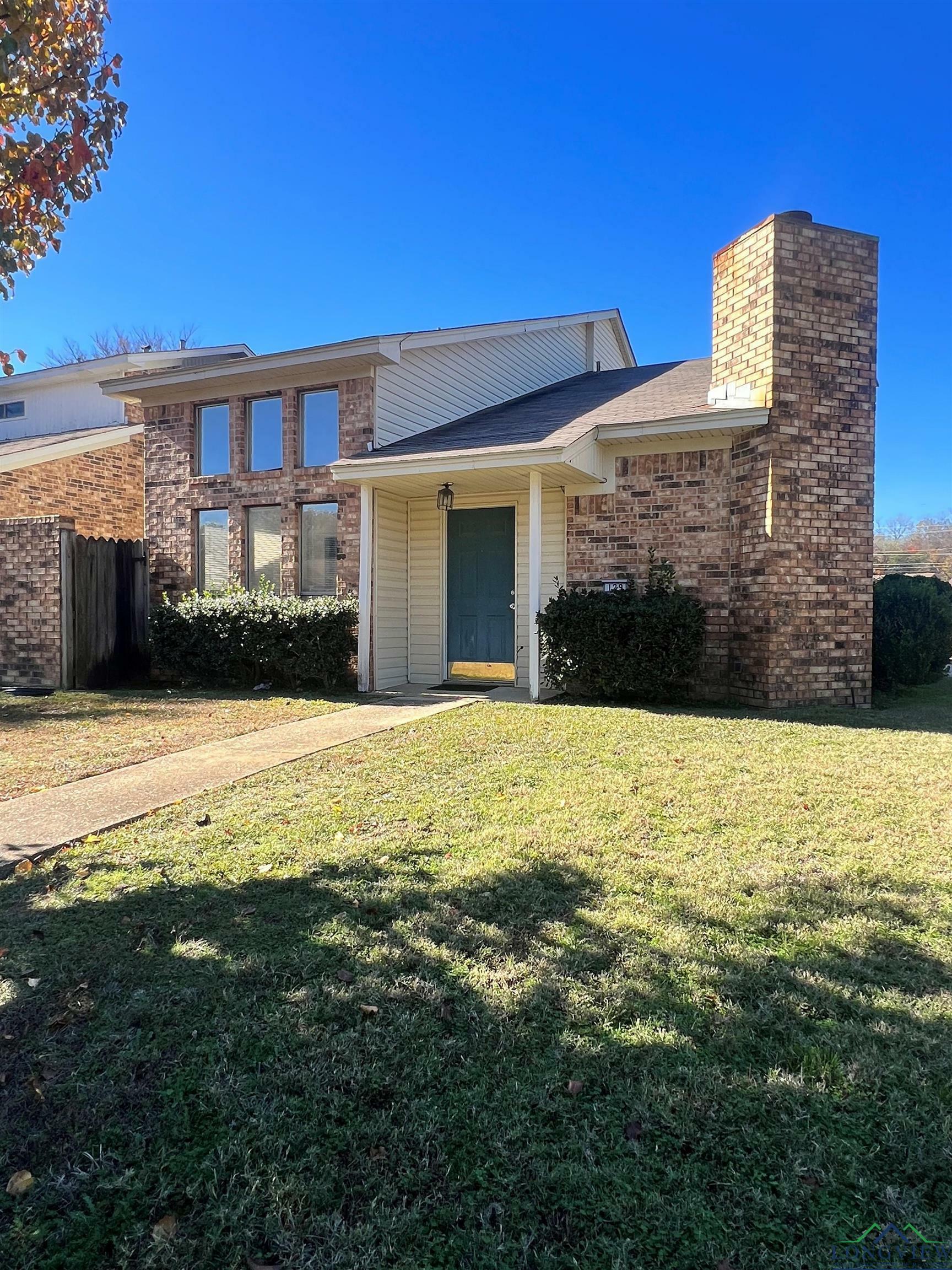 Property Photo:  129 Millstone Ln  TX 75604 