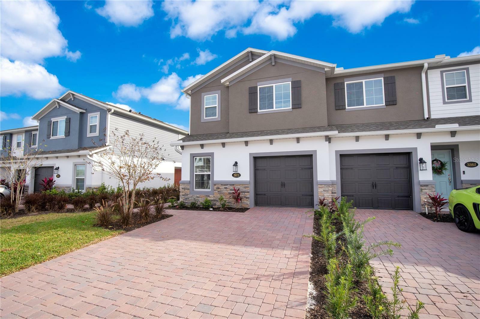 Property Photo: 2871 N Narcoossee Road FL 34771