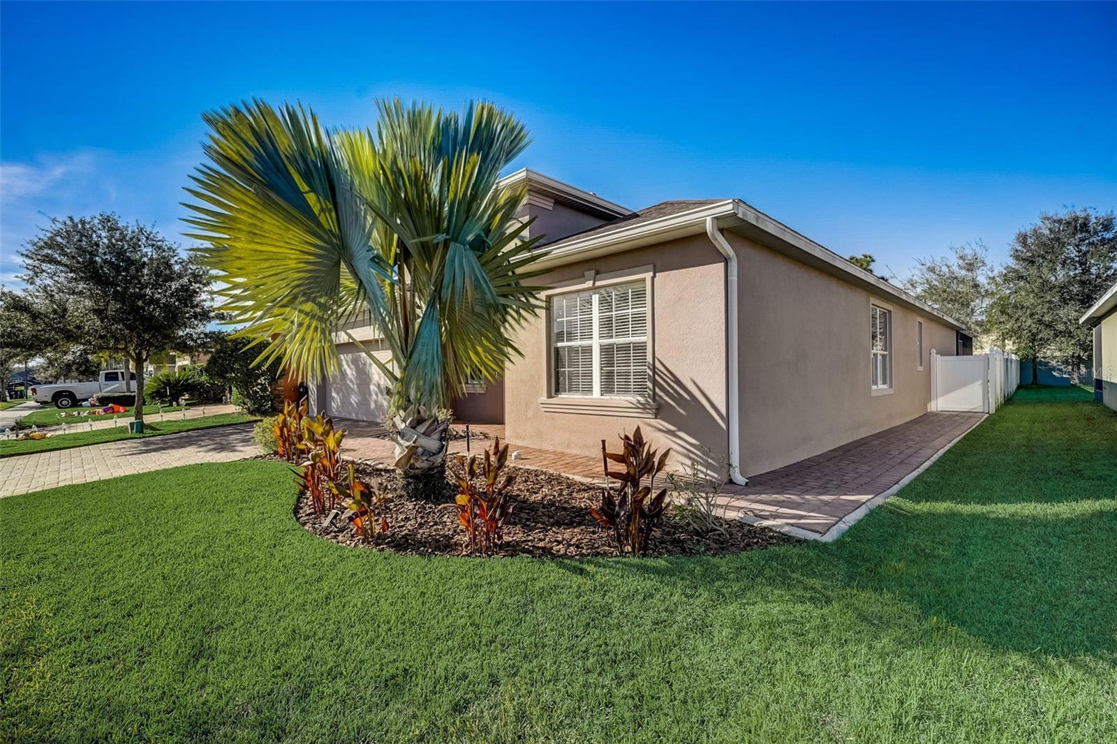 Property Photo: 3710 Creswick Circle FL 32829