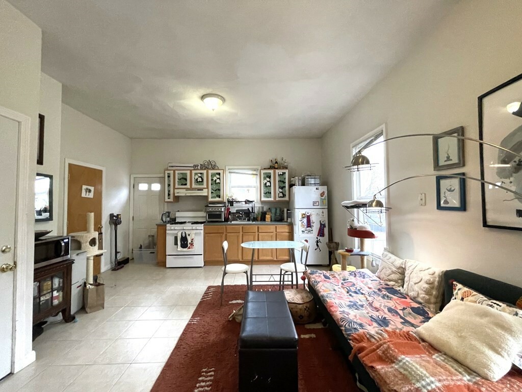 Property Photo: 5 Cedar Square 2 MA 02140