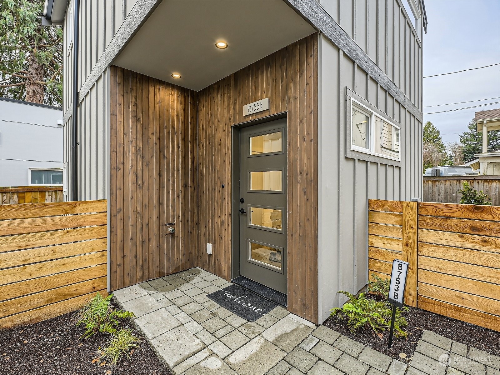 Property Photo: 8753 12th Avenue NW B WA 98117