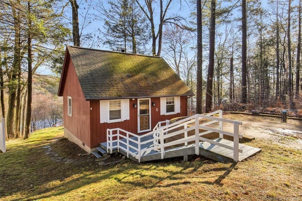 Property Photo:  5 Ridge Road  CT 06076 