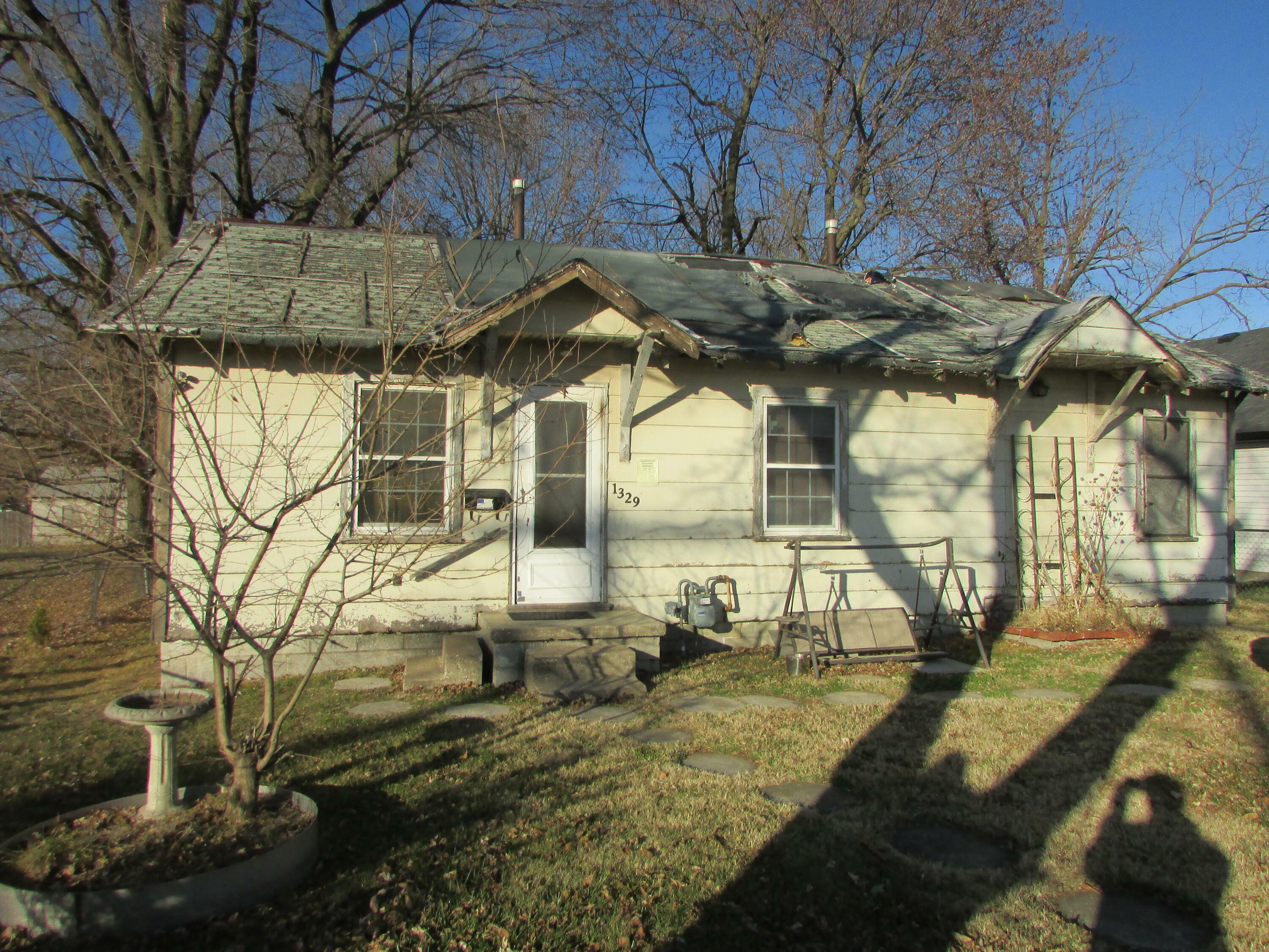 Property Photo:  1329 W Chase Street  MO 65803 