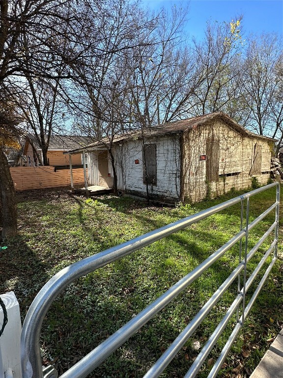 Property Photo:  114 Kimble Lane  TX 78742 