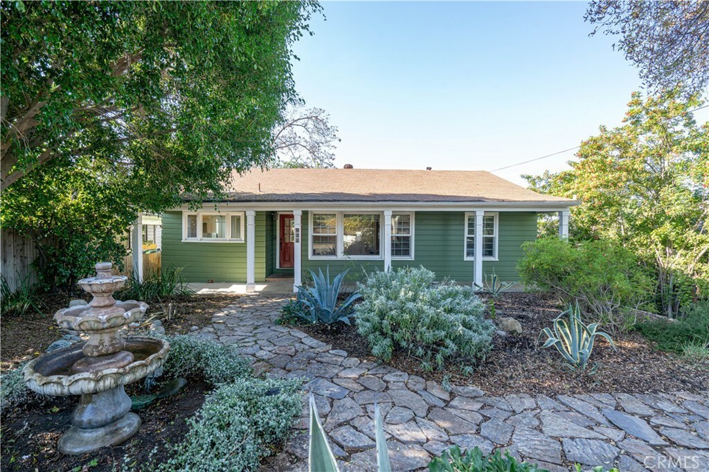 Property Photo:  921 Carhart Avenue  CA 92833 