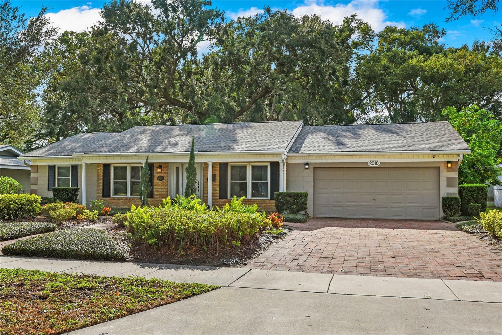 Property Photo:  2910 Lake Arnold Place  FL 32806 