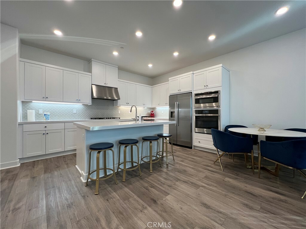 Property Photo:  123 Sash  CA 92618 