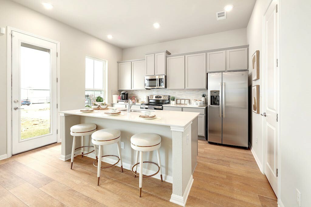 Property Photo: 1020 Vista View Drive 2102 TX 78626