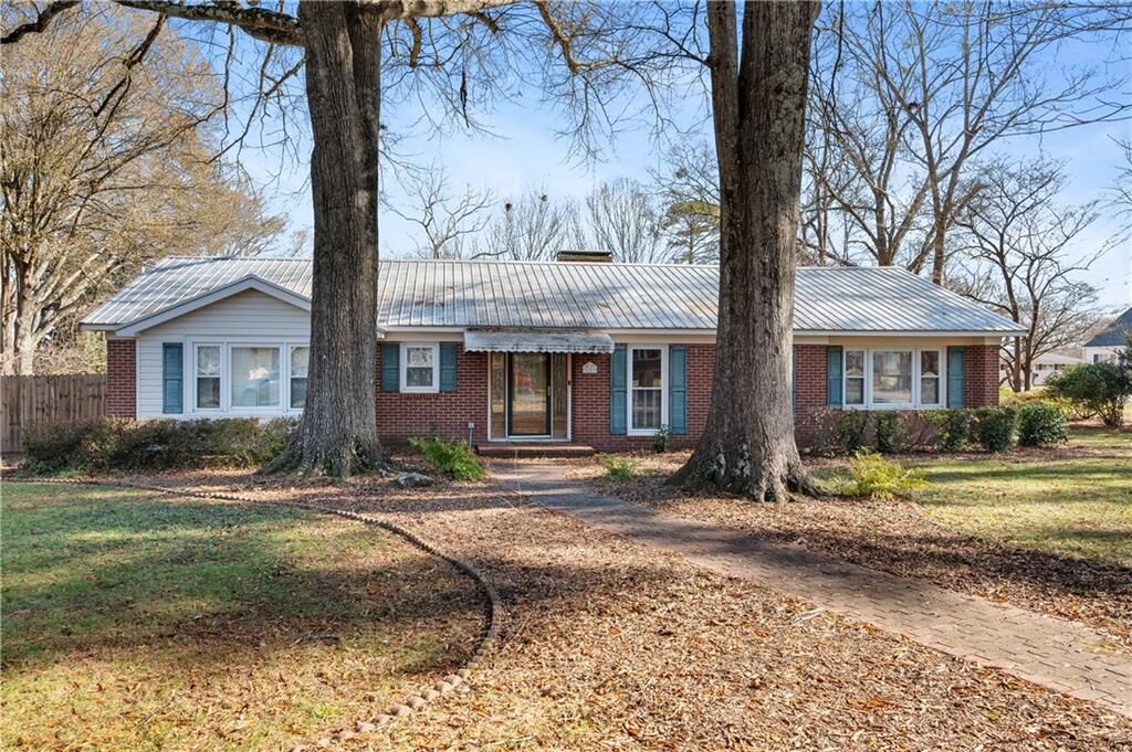 Property Photo:  5645 Virginia Drive  GA 30106 