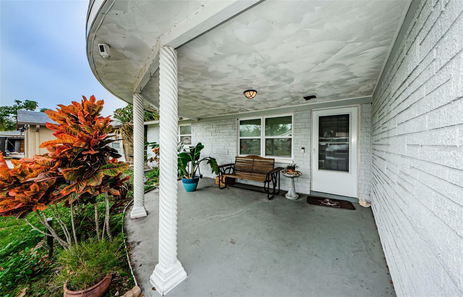 Property Photo:  3948 Sunray Drive  FL 34691 