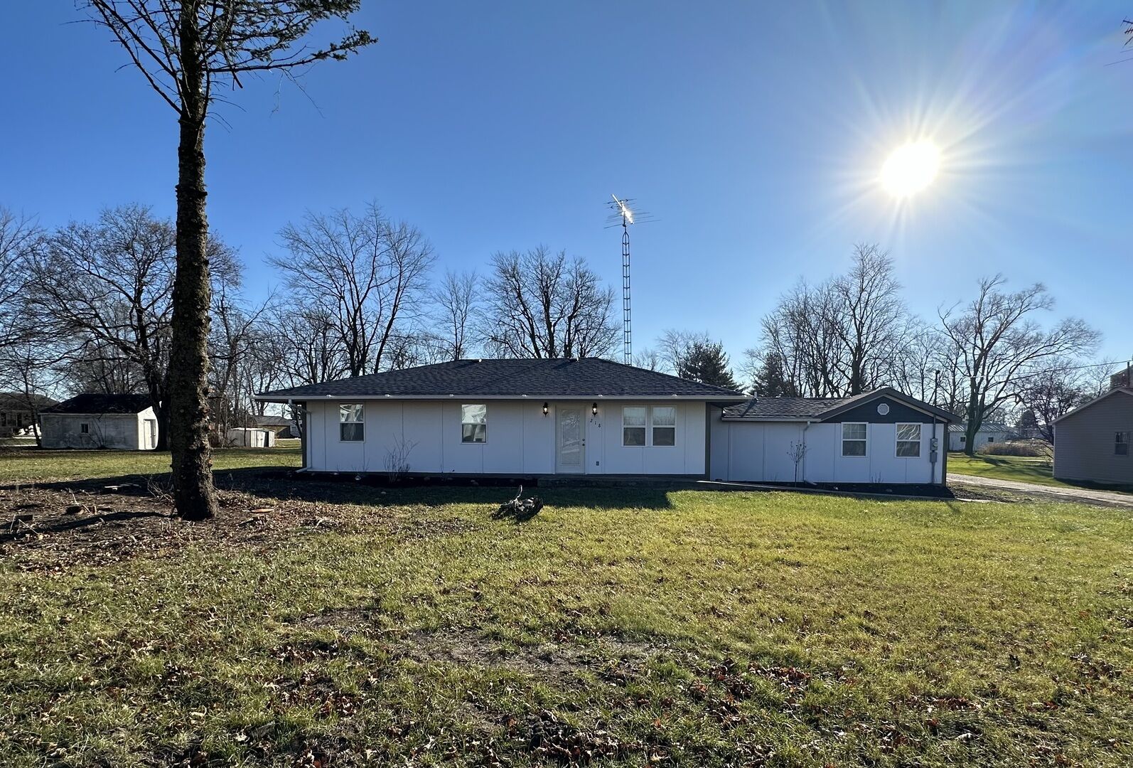 Property Photo:  218 E Papineau Street  IL 60964 