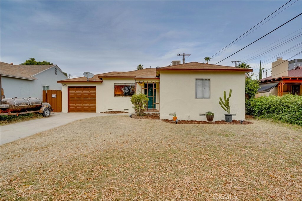 Property Photo:  206 E 16th Street  CA 92404 