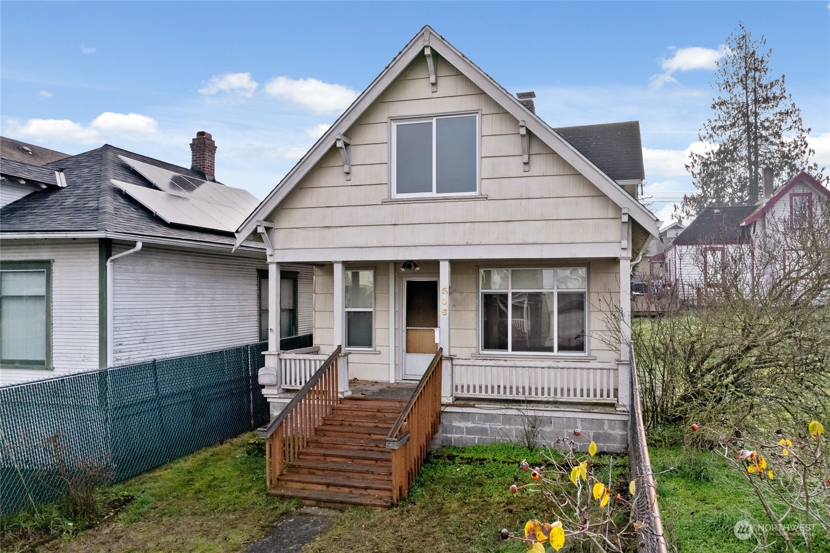 Property Photo: 506 E 34th Street WA 98404