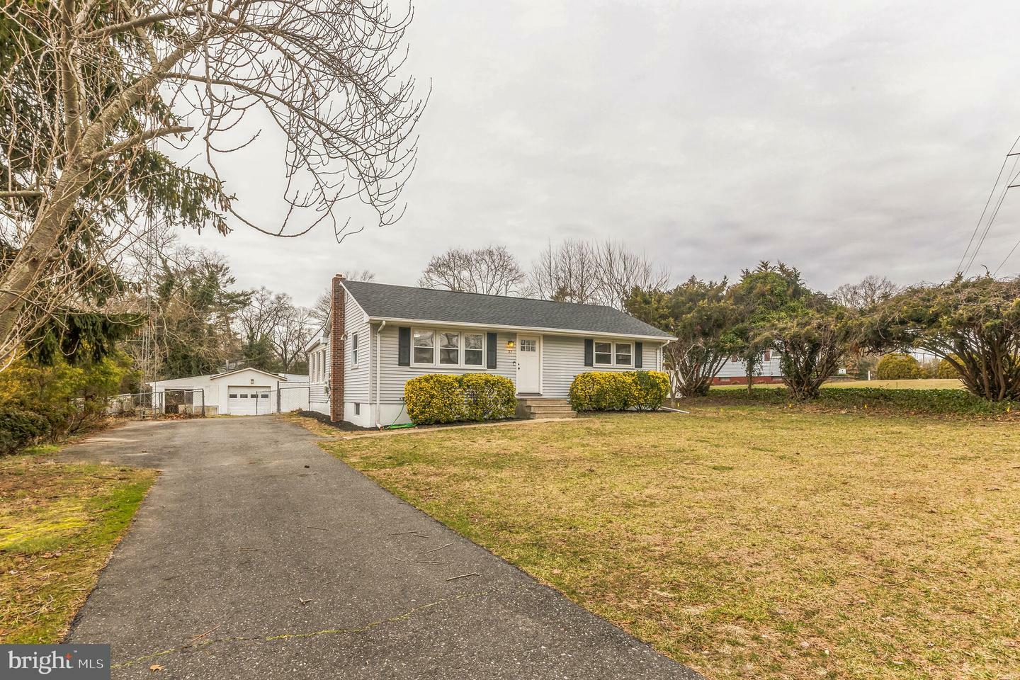 Property Photo:  27 Button Mill Road  NJ 08302 