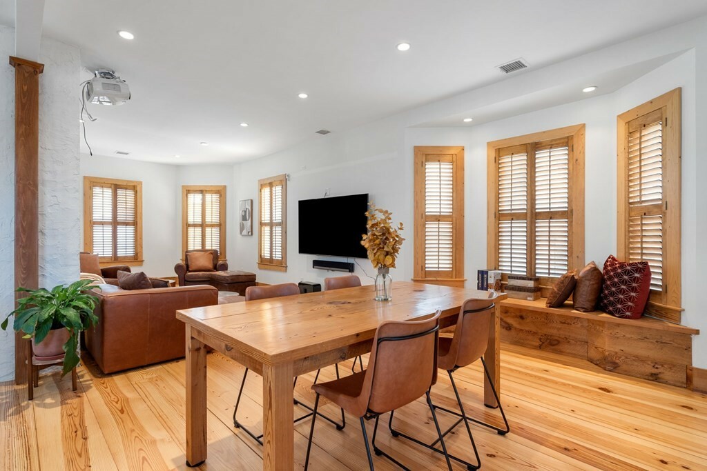 Property Photo:  10 Loring Street 2  MA 02143 