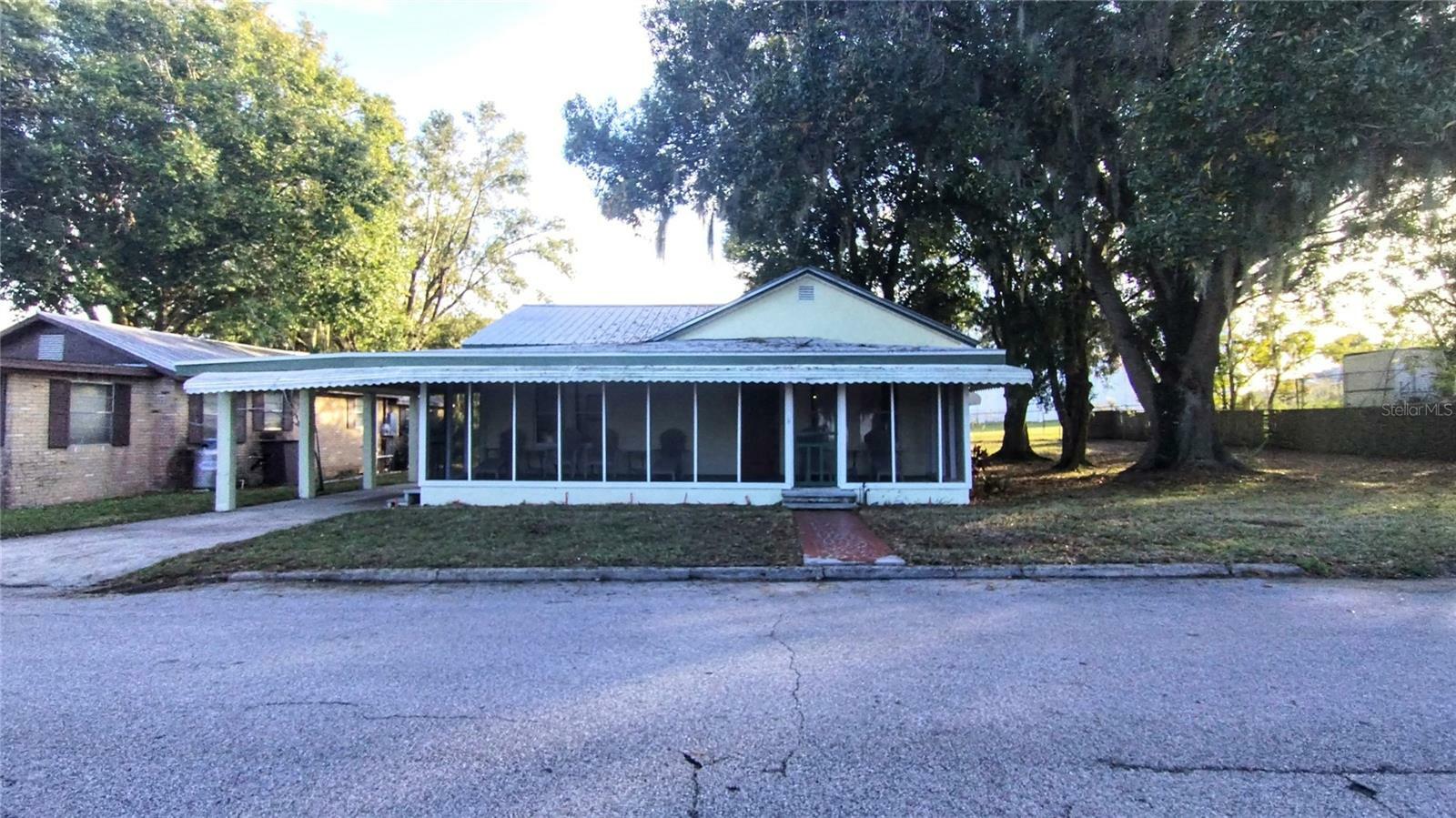 Property Photo:  20 E 3rd Street  FL 33843 