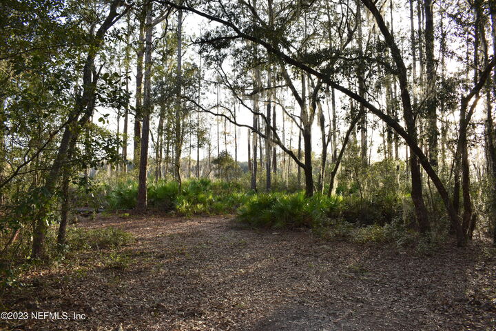 Property Photo: 249 Simpson Drive FL 32148