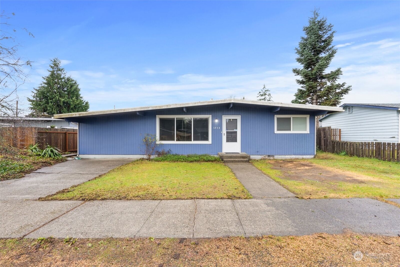Property Photo: 1713 Laurel Street WA 98584
