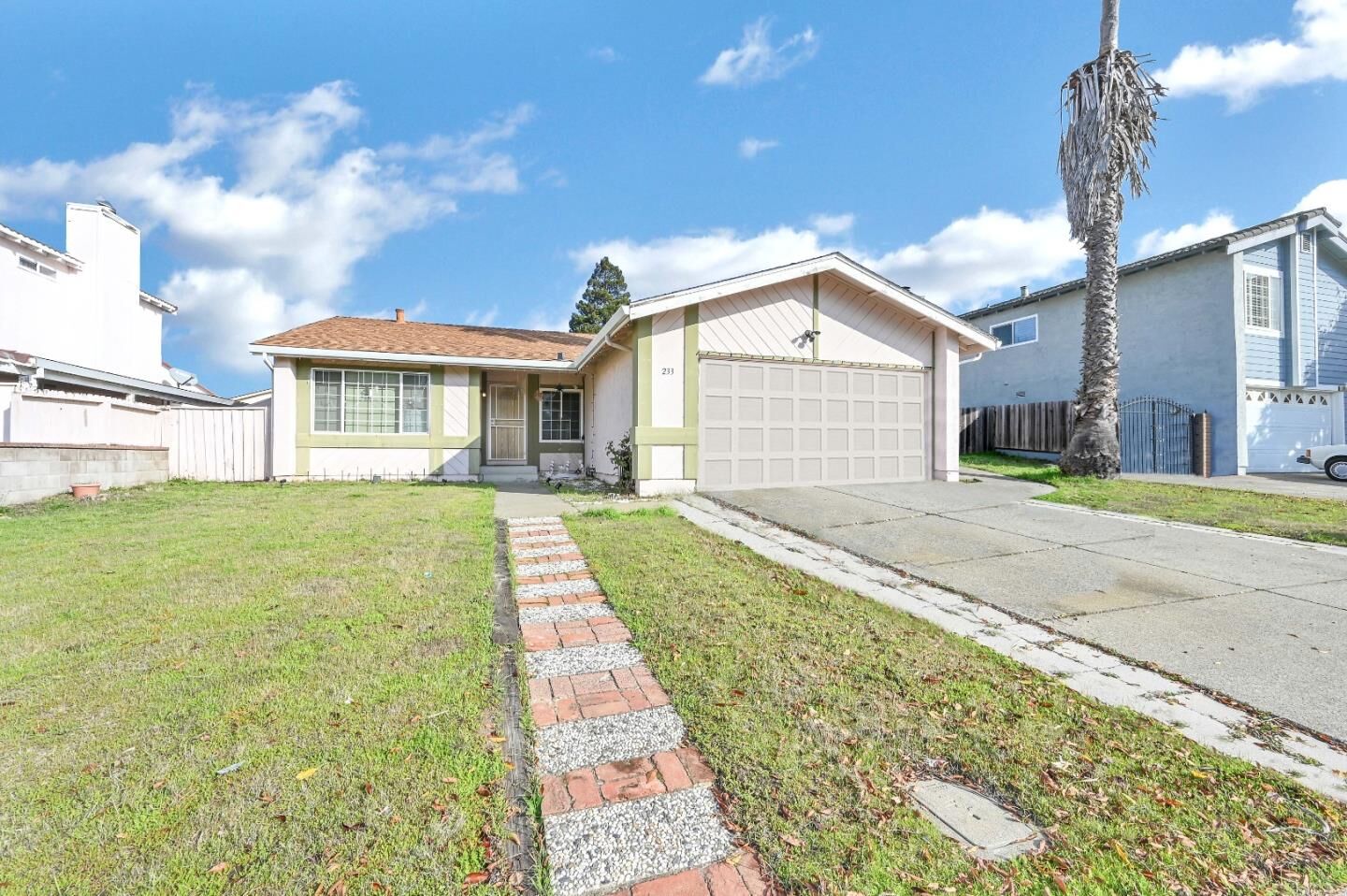 Property Photo:  233 Oriole Court  CA 94547 