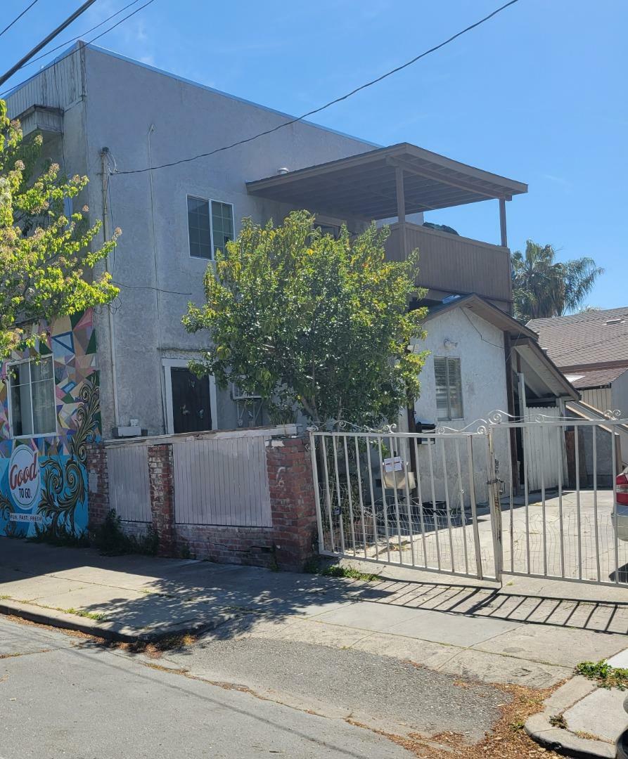 Property Photo:  803 Locust Street  CA 95110 