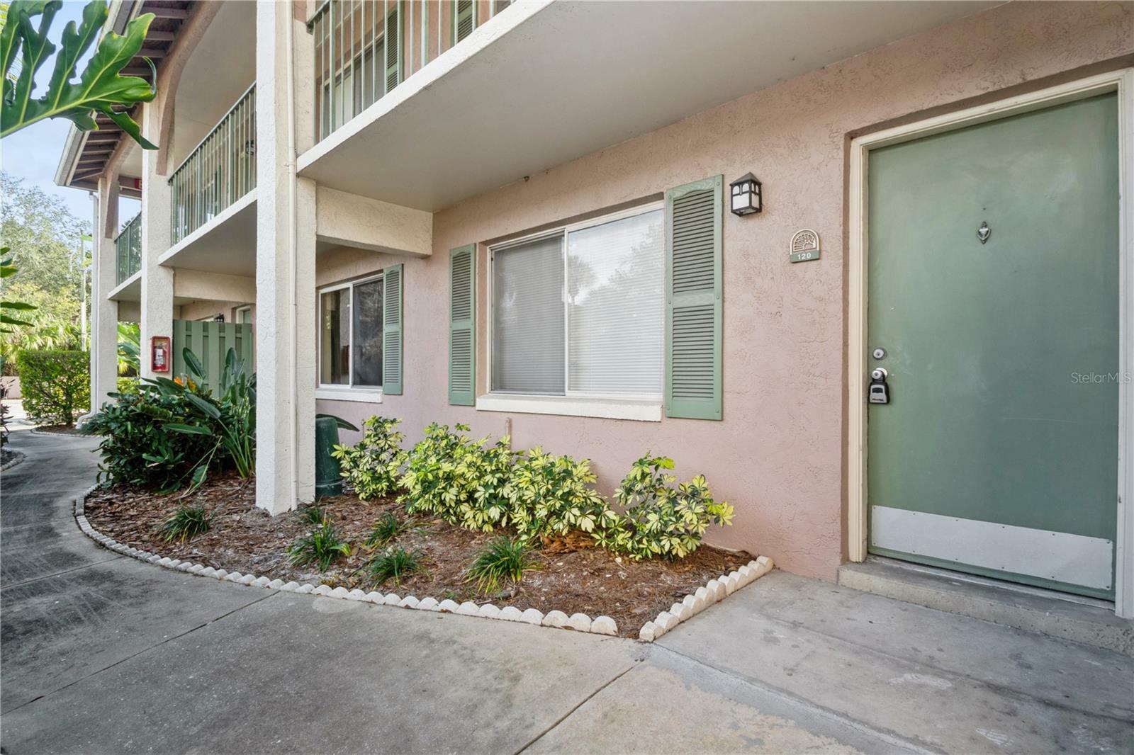 Property Photo:  101 Oyster Bay Circle 120  FL 32701 