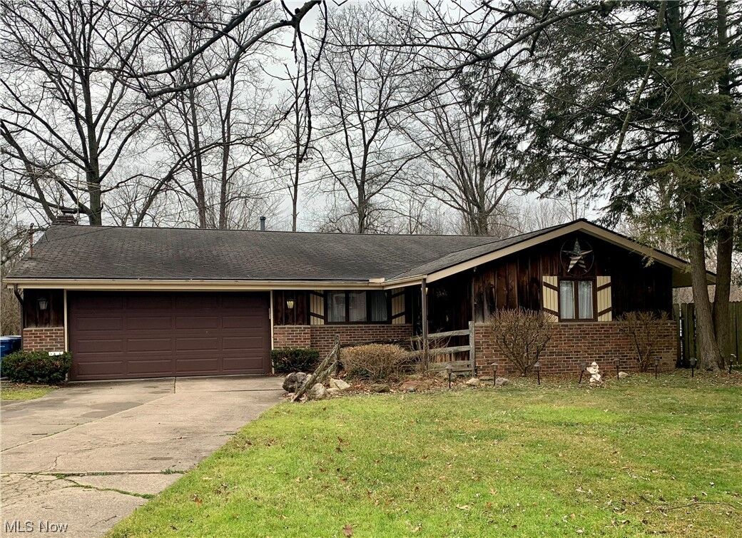 Property Photo: 996 Lakewood Beach Drive OH 44054