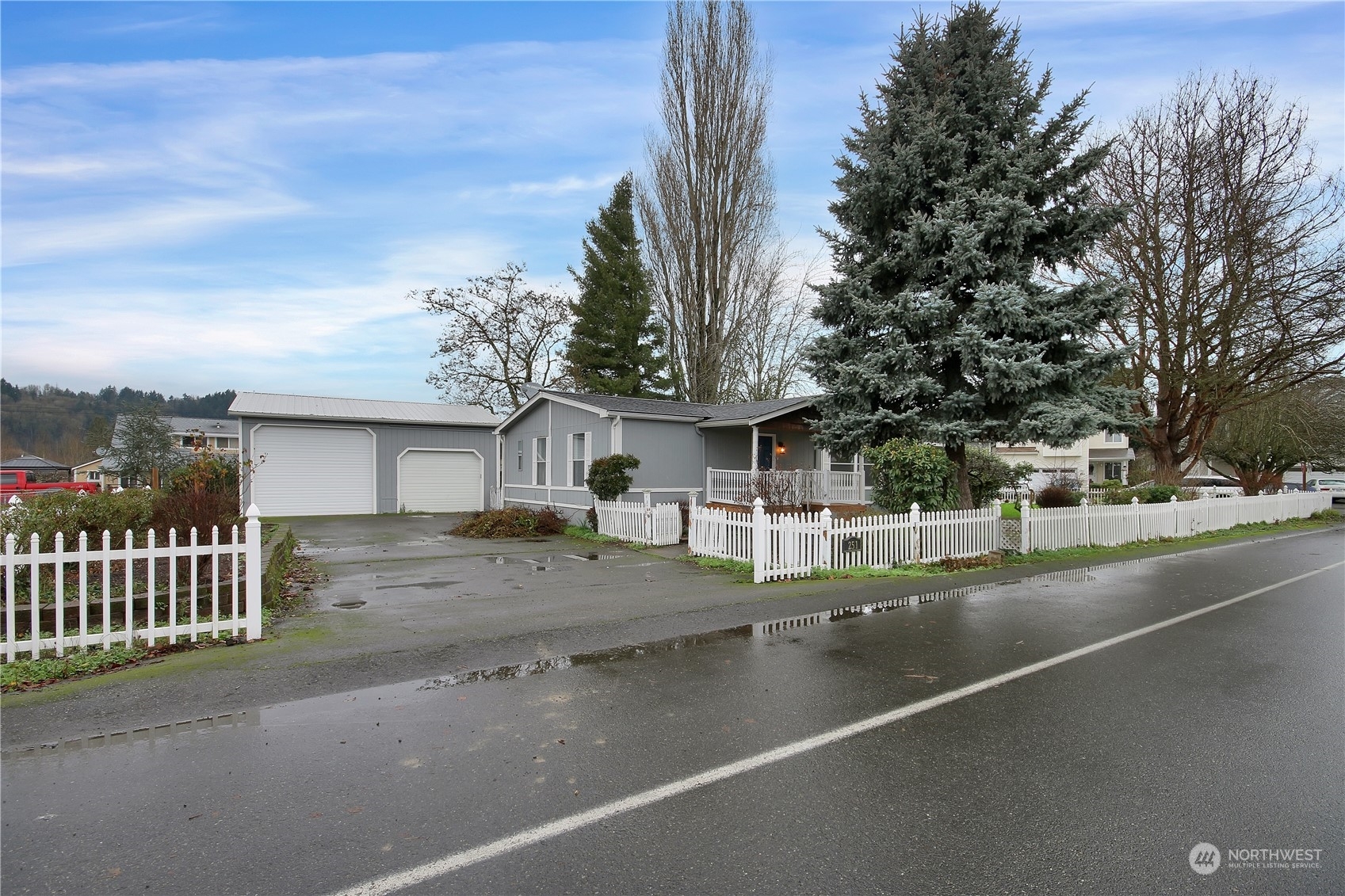 Property Photo:  251 Stanley Avenue  WA 98001 