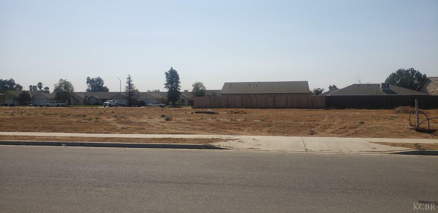 Property Photo:  3889 Bradley Street  CA 93656 