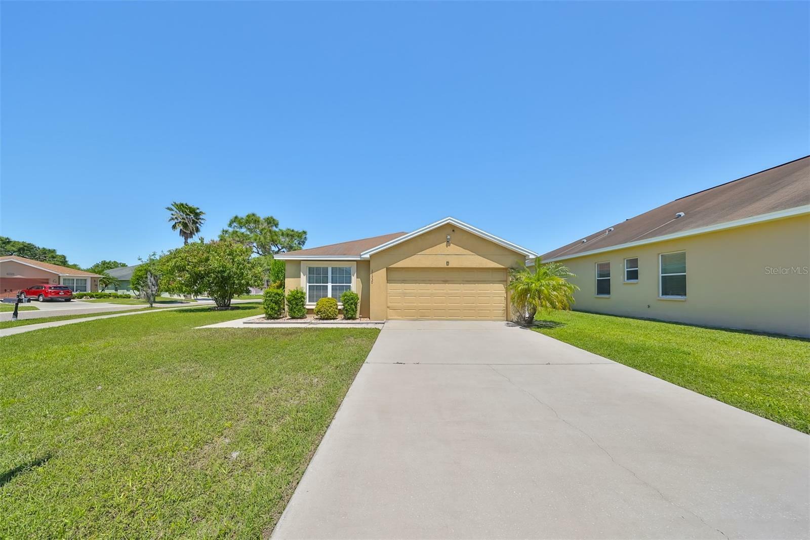 Property Photo:  11330 Southwind Lake Drive  FL 33534 